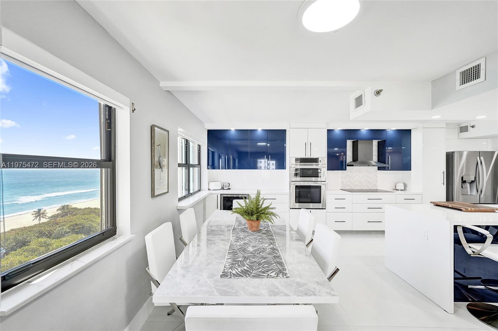 SUMMIT CONDO - Residential