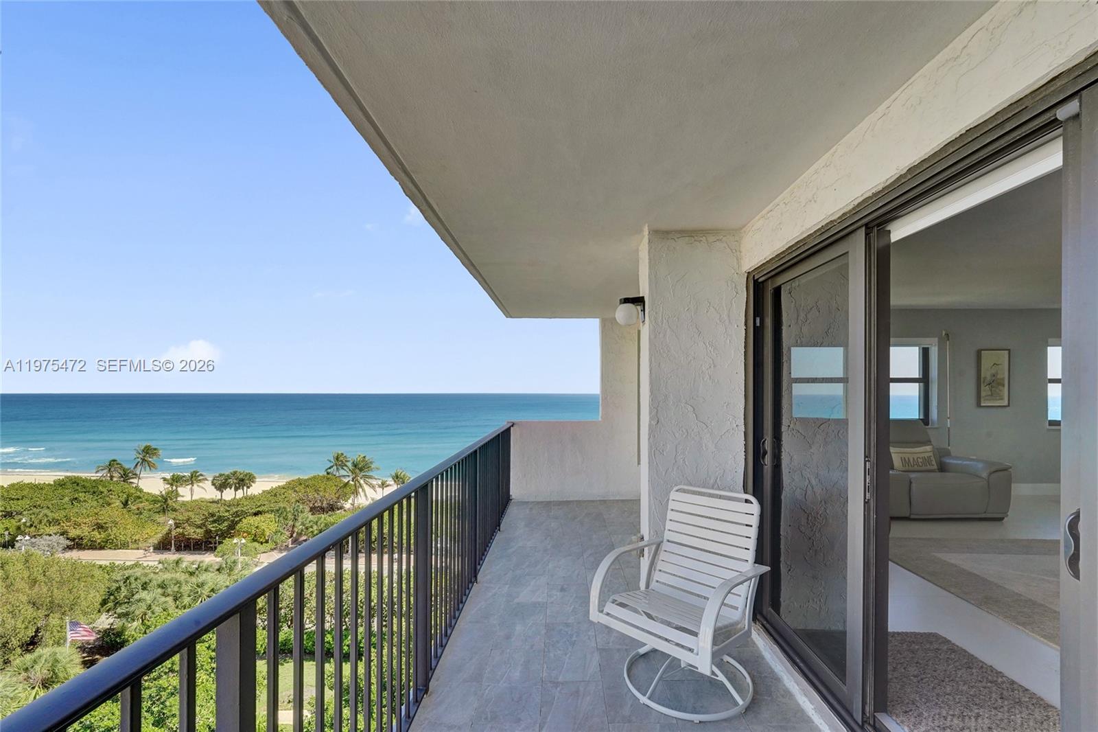 SUMMIT CONDO - Residential