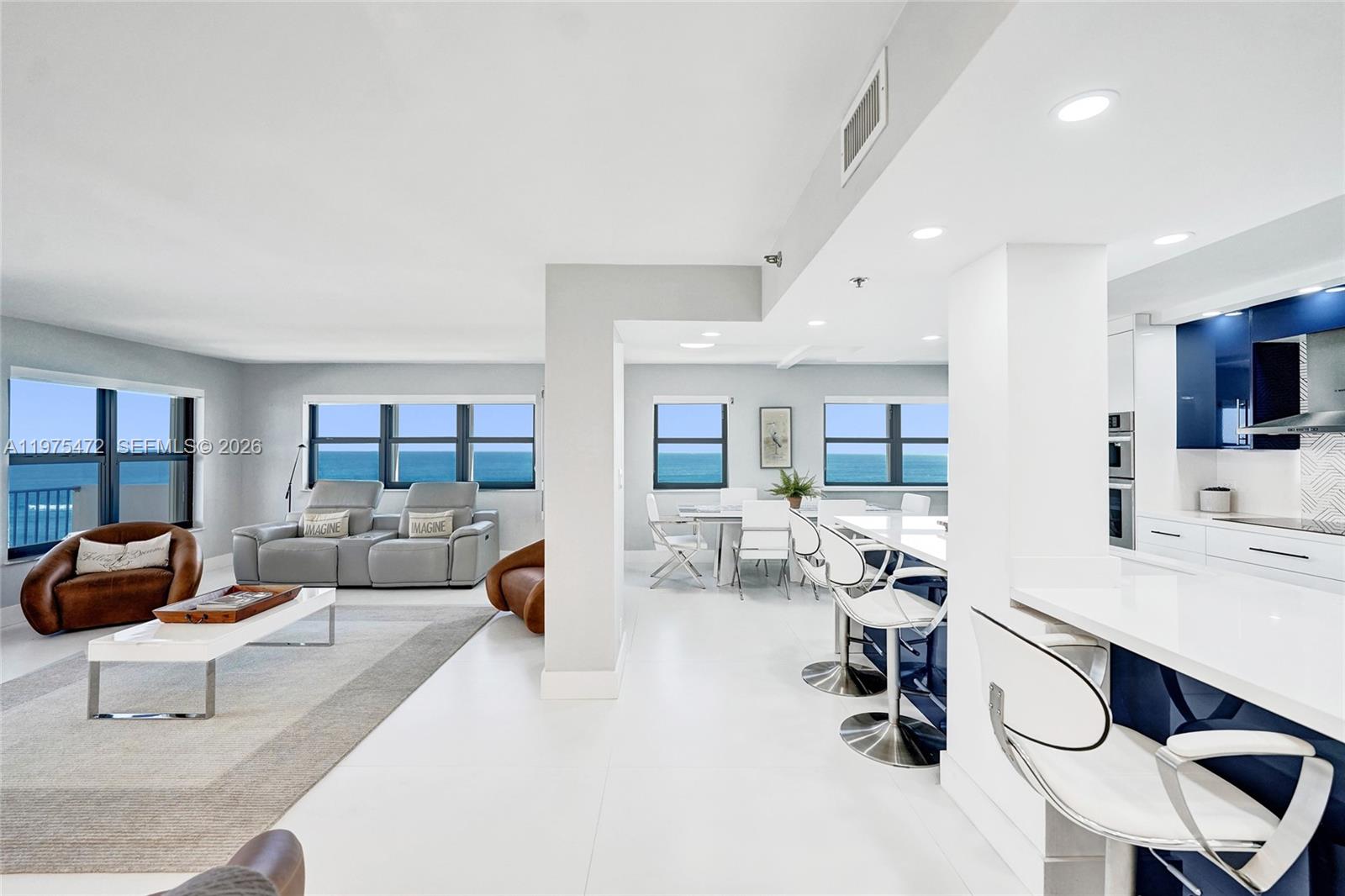 SUMMIT CONDO - Residential