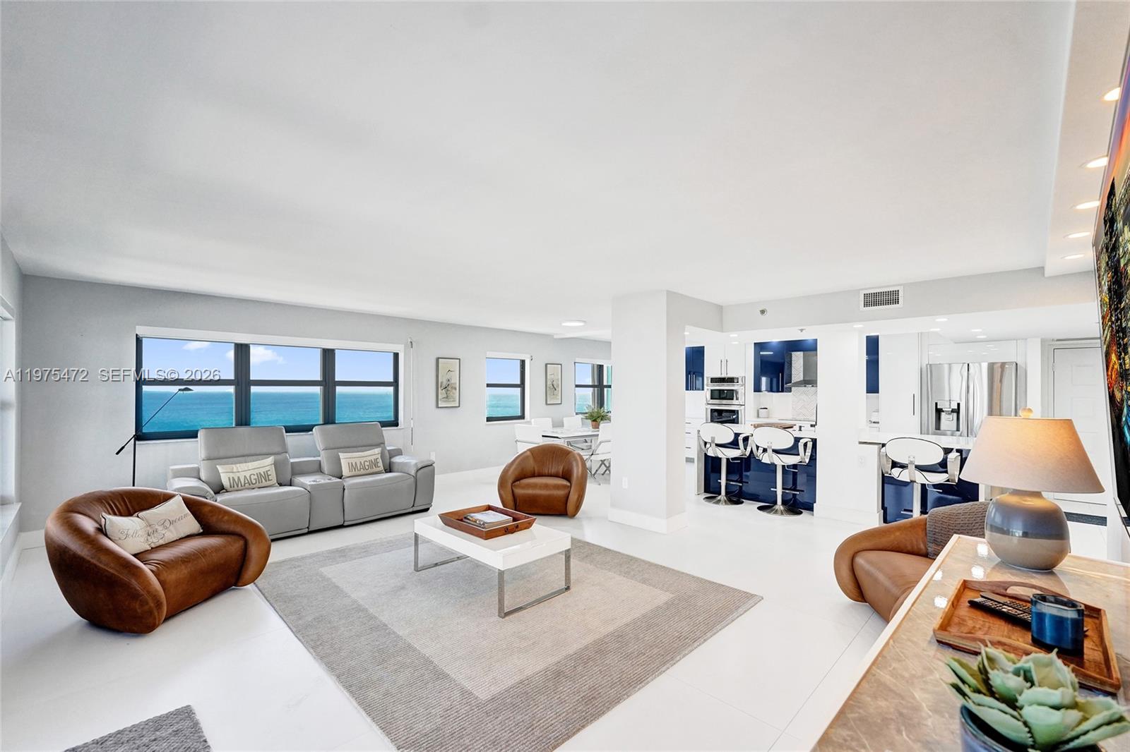 SUMMIT CONDO - Residential
