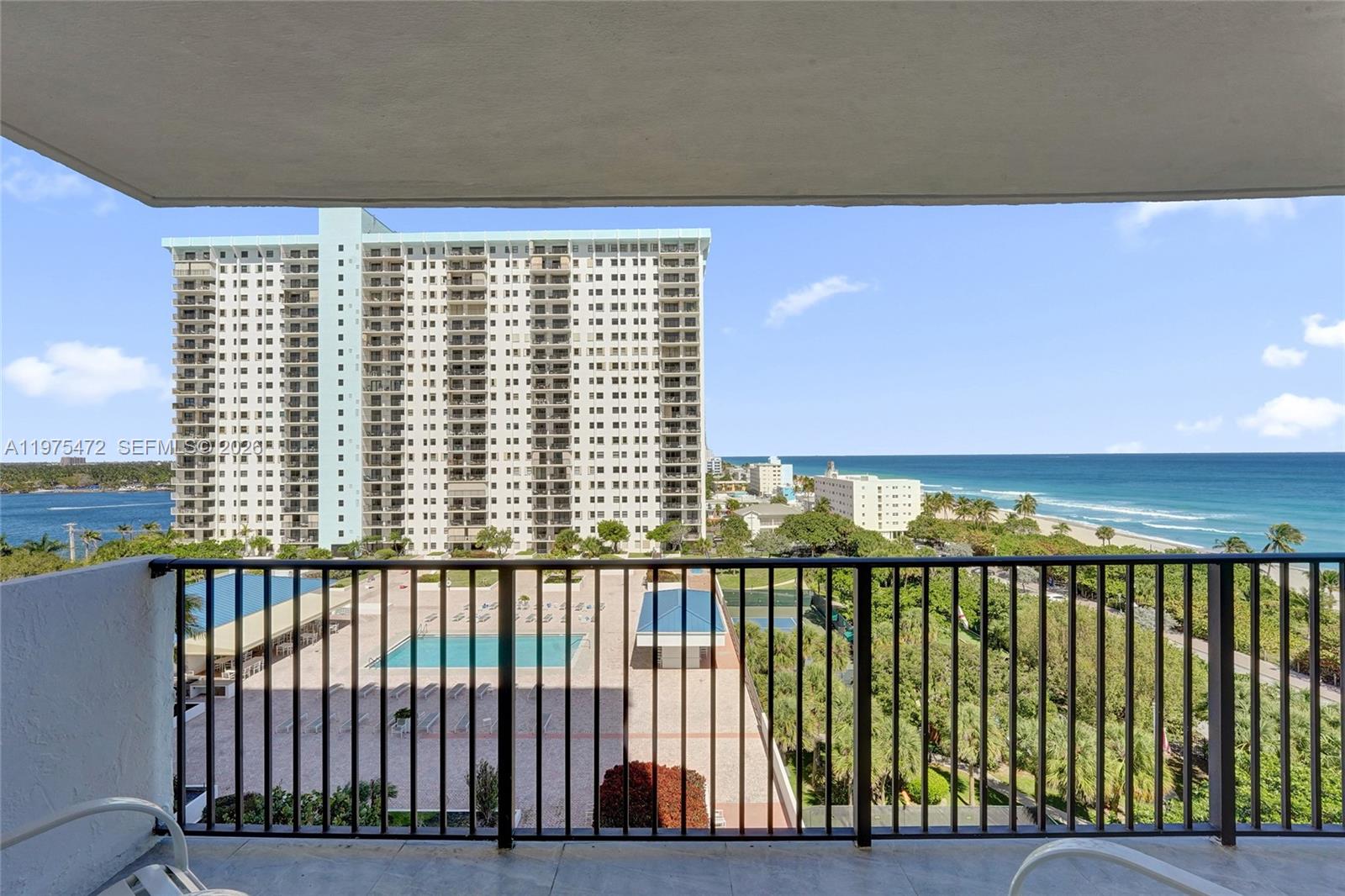SUMMIT CONDO - Residential