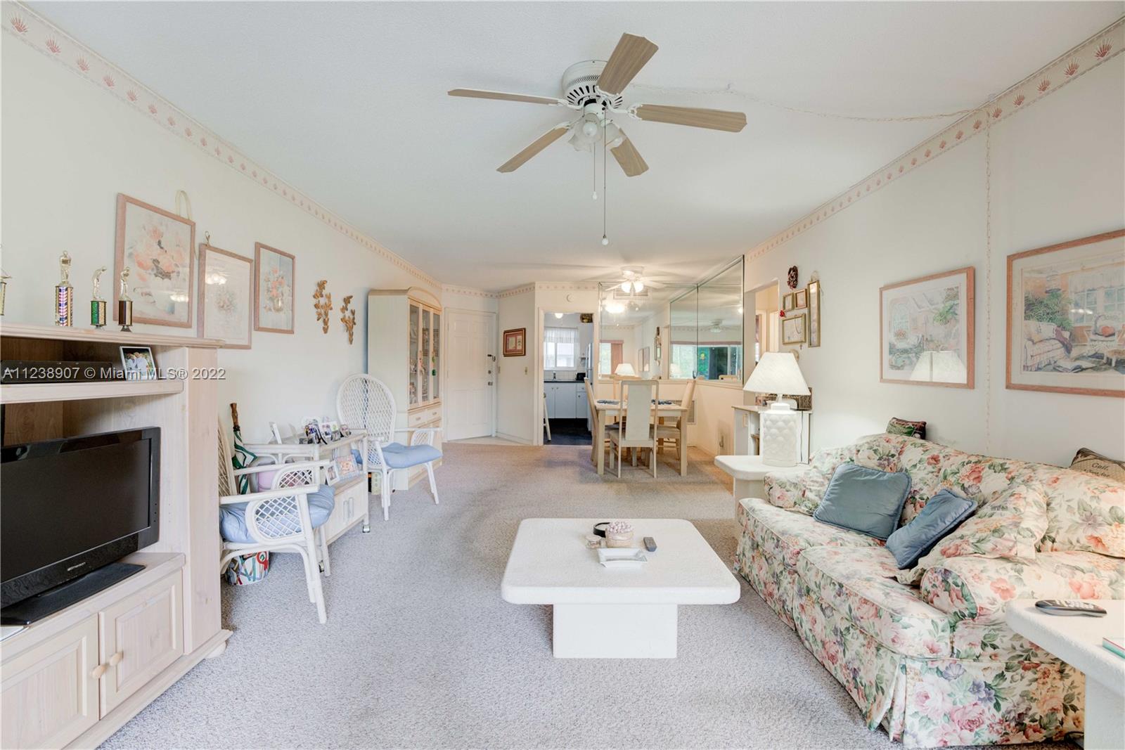 TEQUESTA GARDEN CONDO 1 - Residential