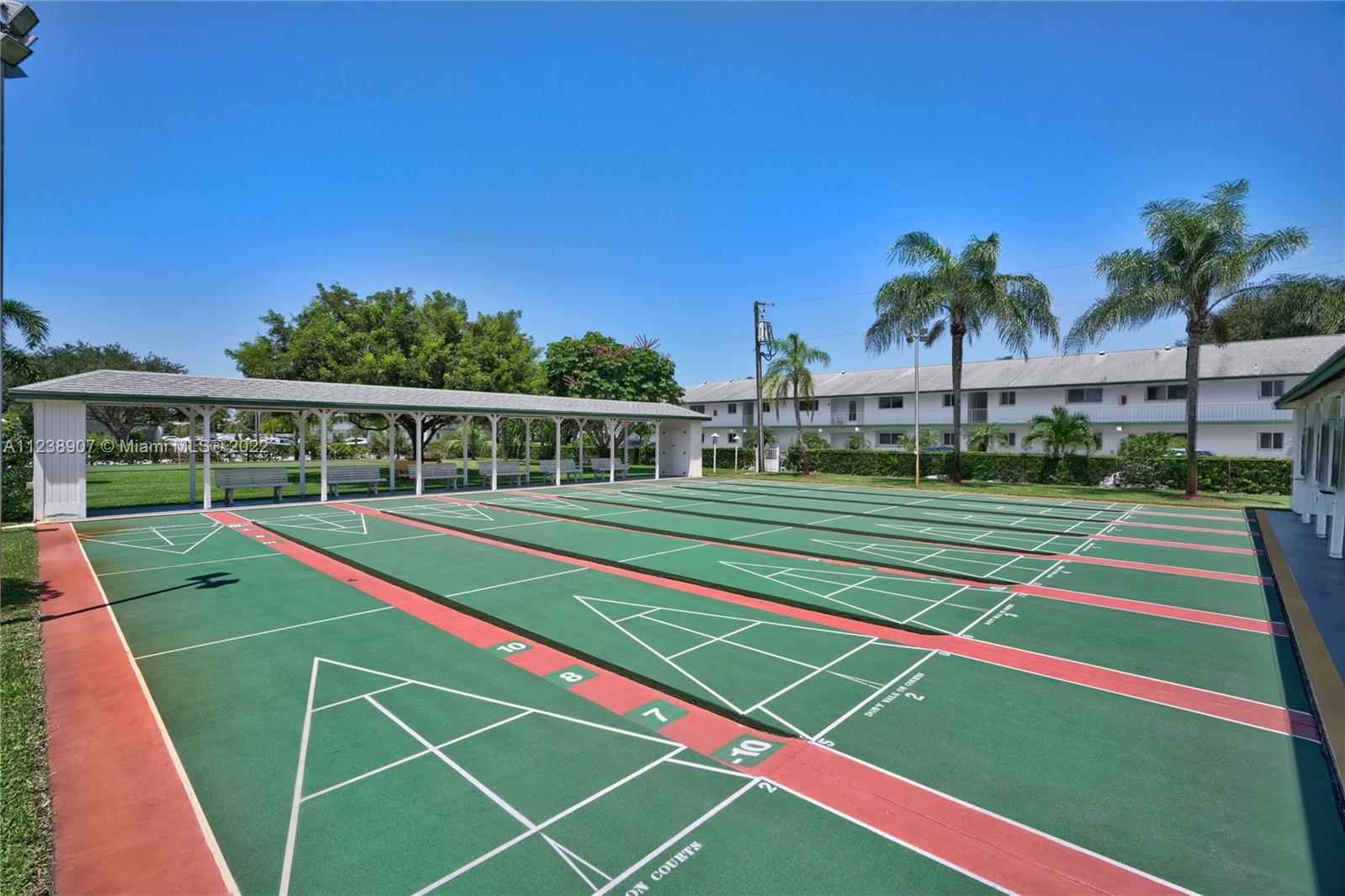 TEQUESTA GARDEN CONDO 1 - Residential