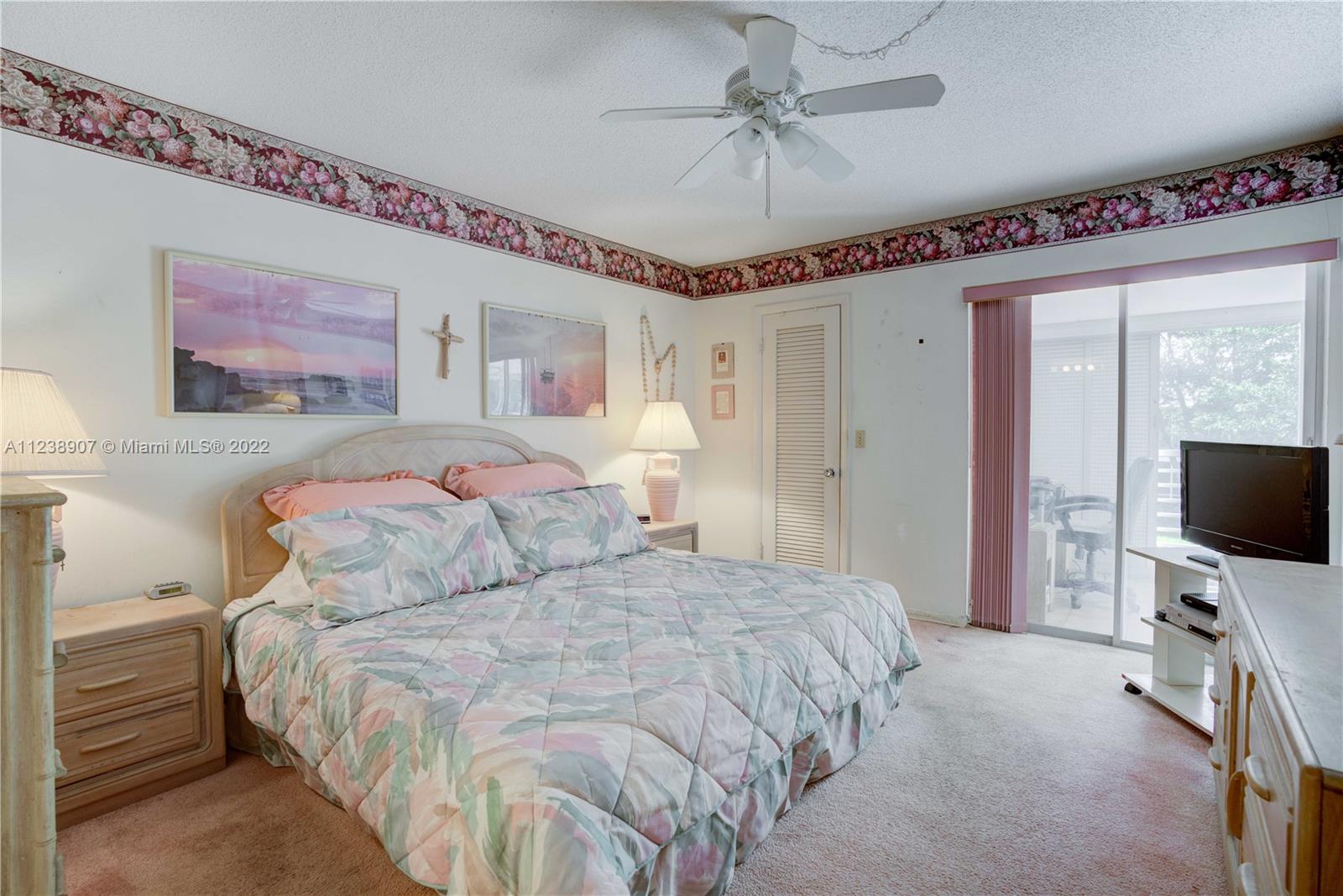 TEQUESTA GARDEN CONDO 1 - Residential