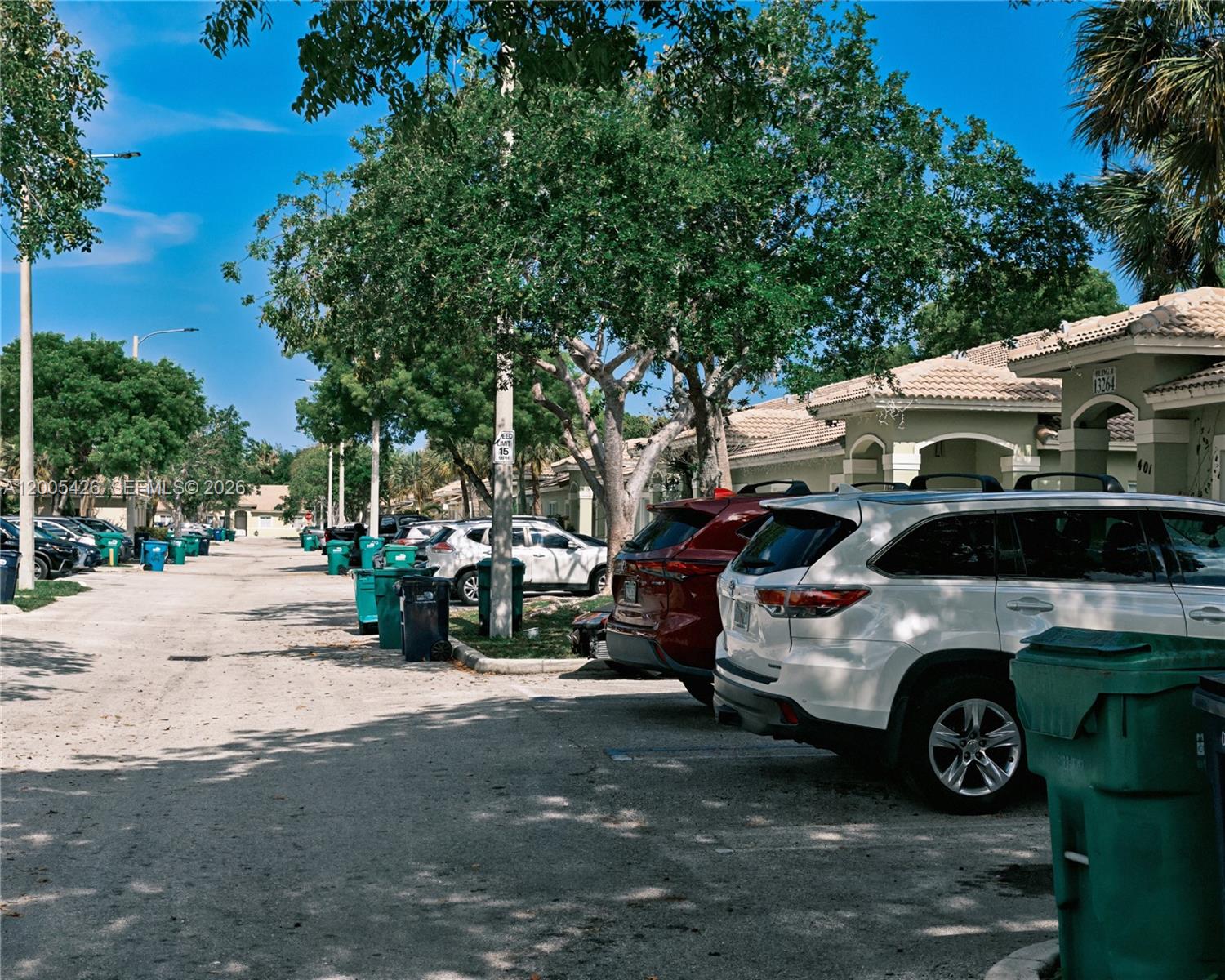 OLD BISCAYNE VILLAS CONDO - Residential