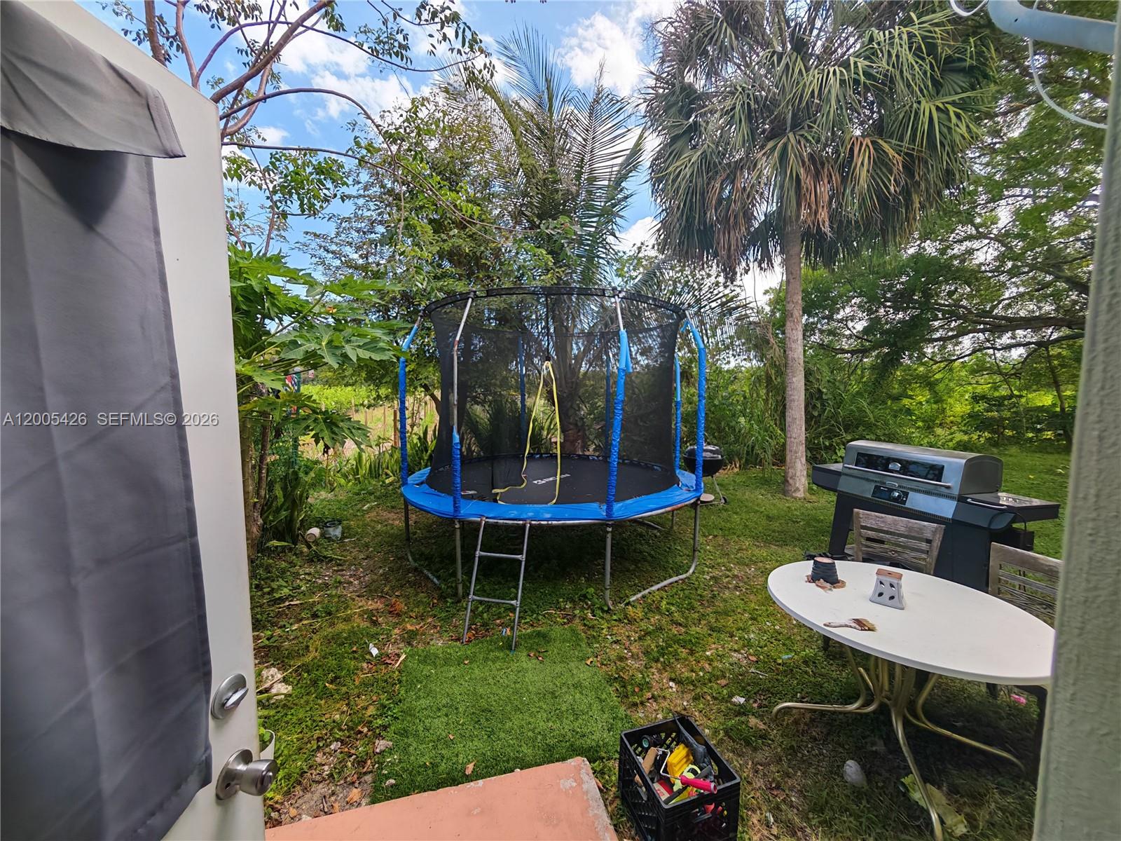 OLD BISCAYNE VILLAS CONDO - Residential