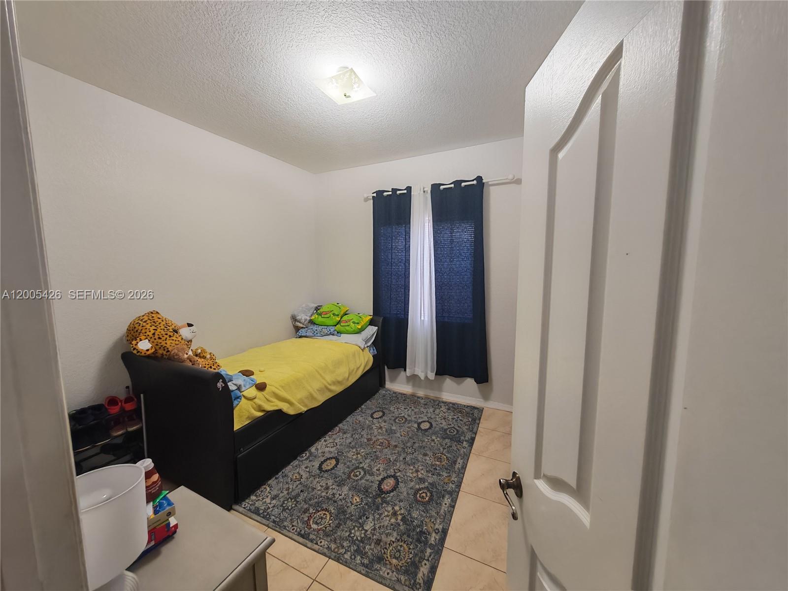 OLD BISCAYNE VILLAS CONDO - Residential