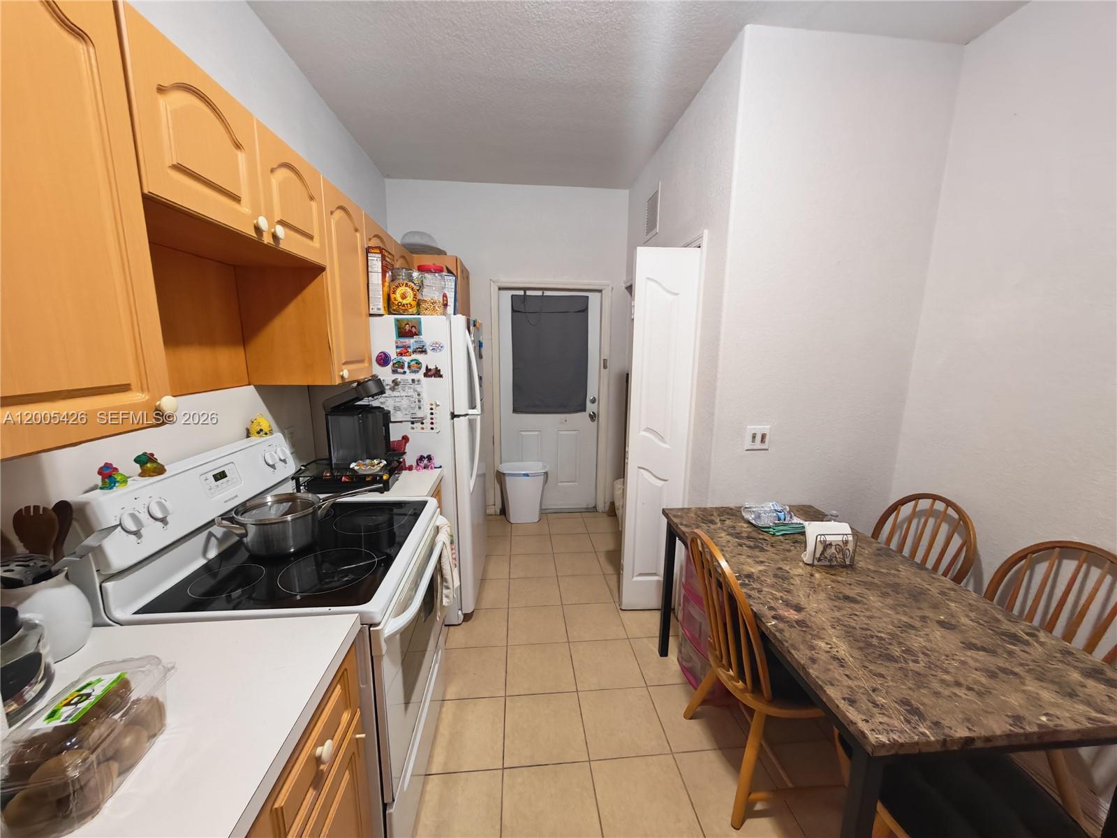 OLD BISCAYNE VILLAS CONDO - Residential
