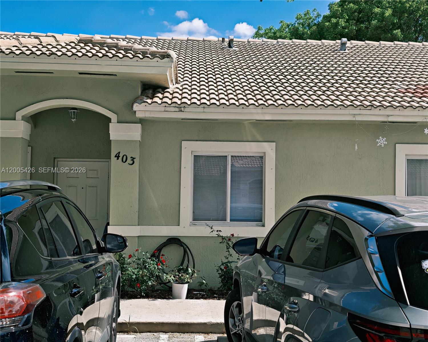 OLD BISCAYNE VILLAS CONDO - Residential