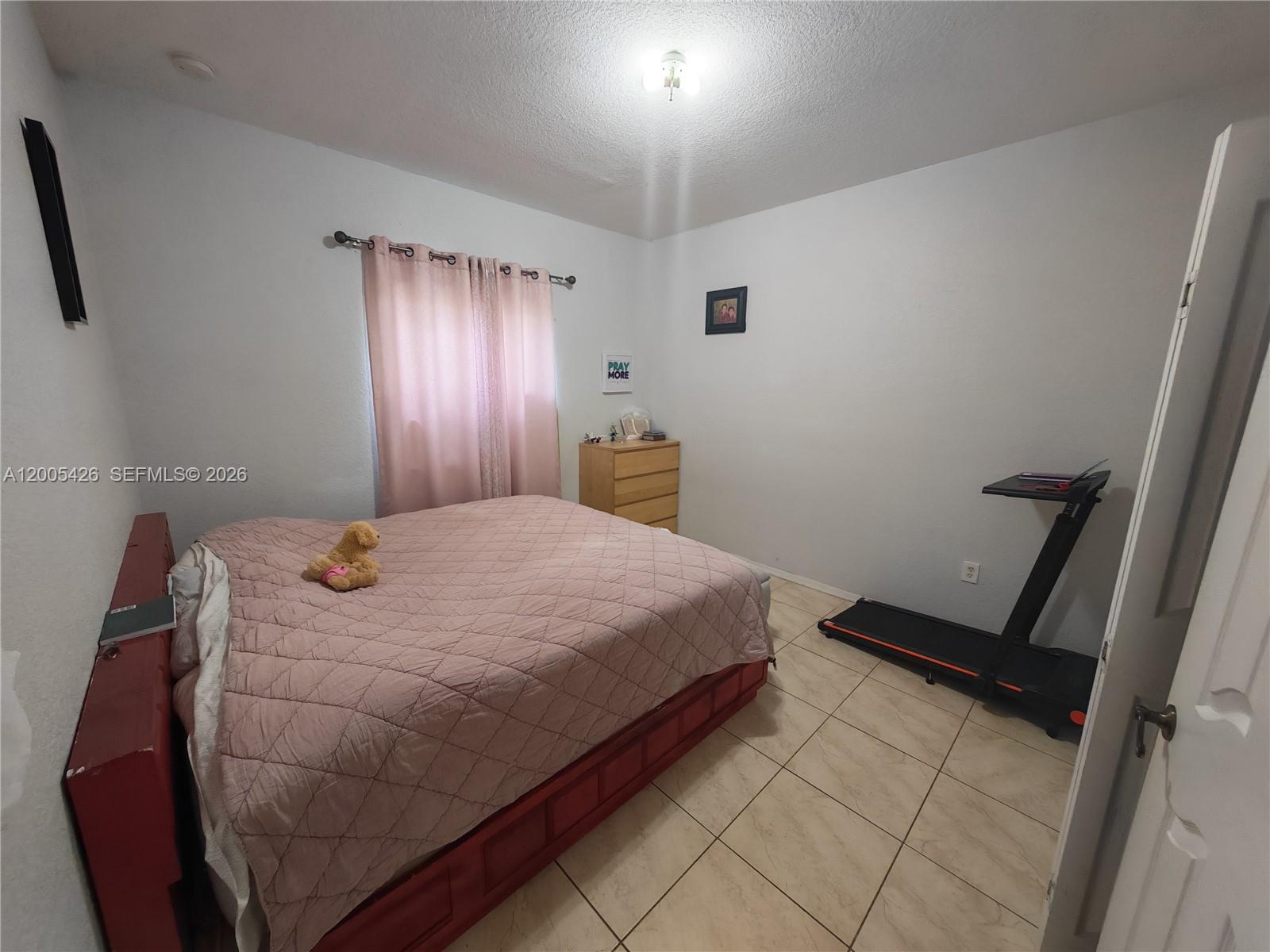 OLD BISCAYNE VILLAS CONDO - Residential