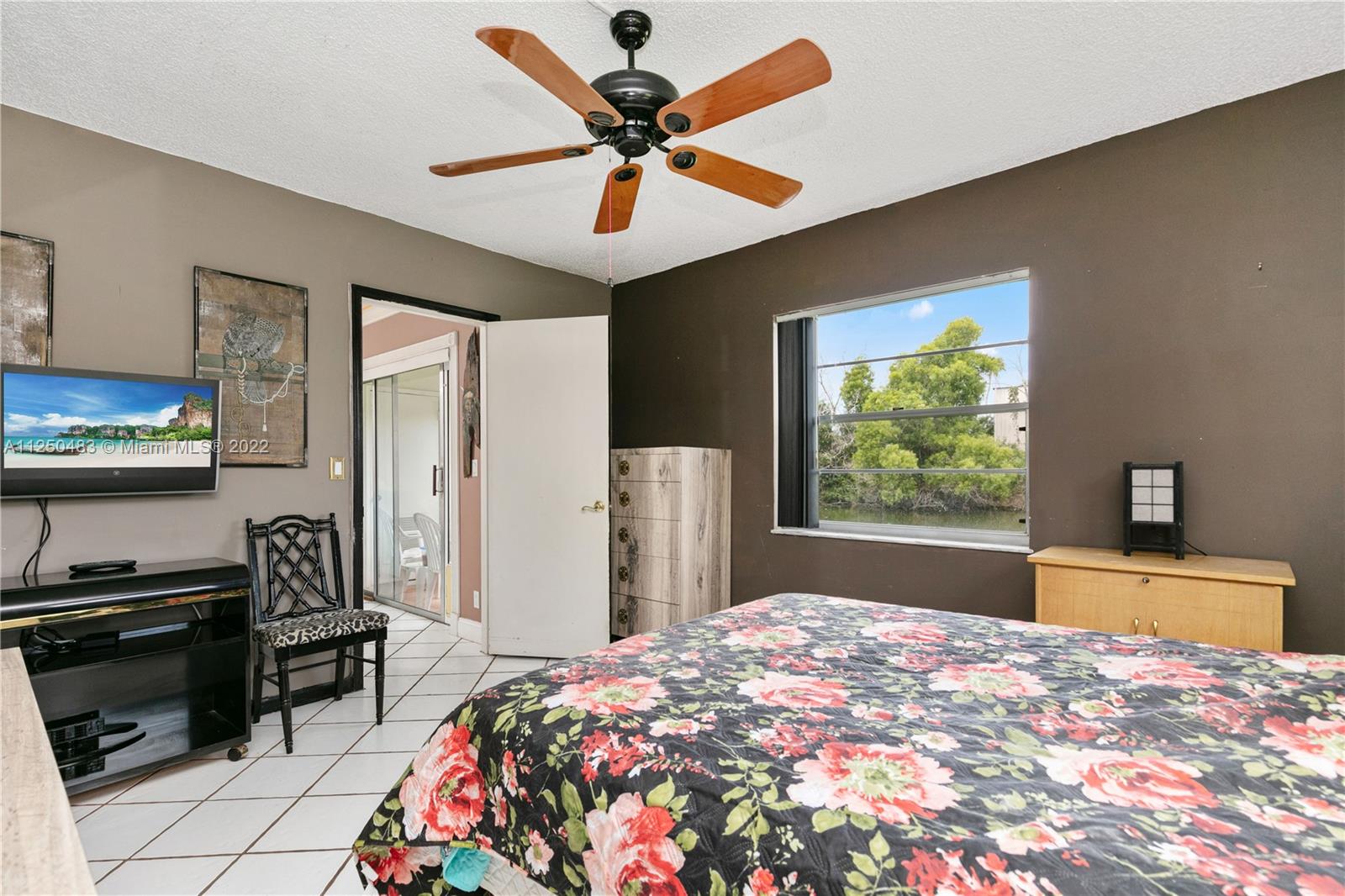 VIEWPOINTE CONDO - Residential