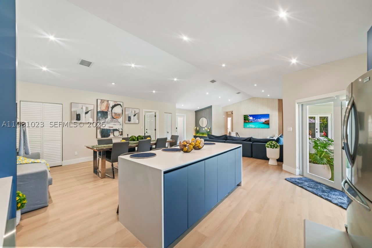 LIMEWOOD GROVE - Residential