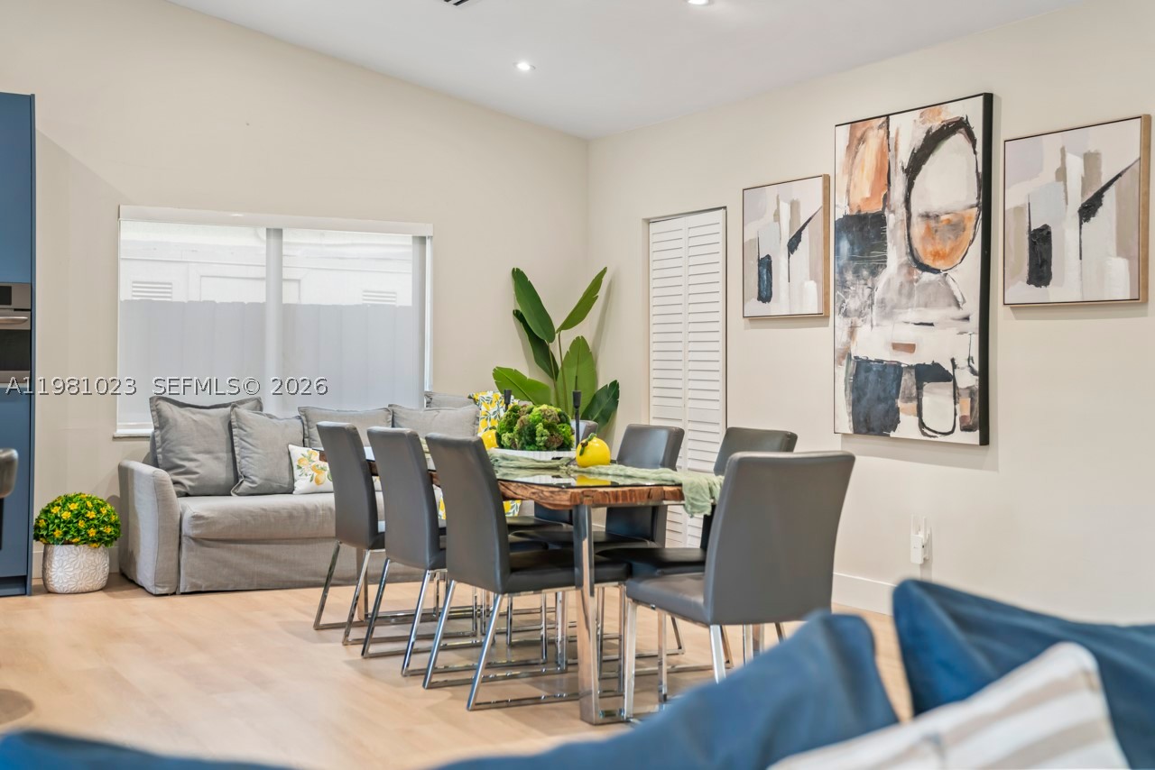 LIMEWOOD GROVE - Residential