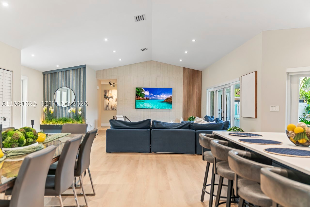 LIMEWOOD GROVE - Residential
