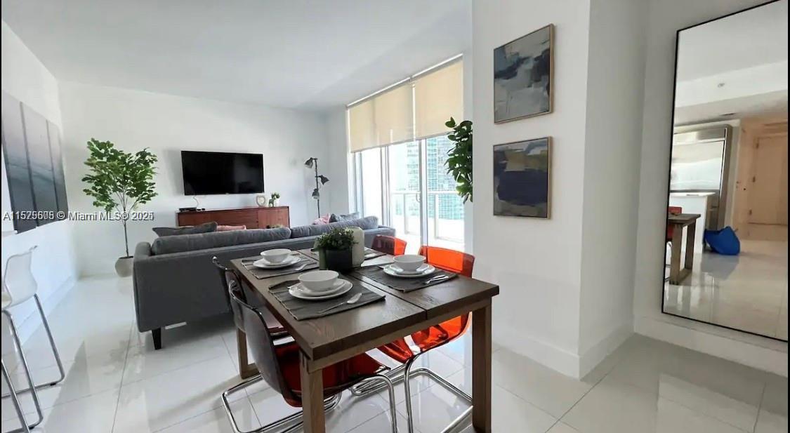 BRICKELL HOUSE - Residential