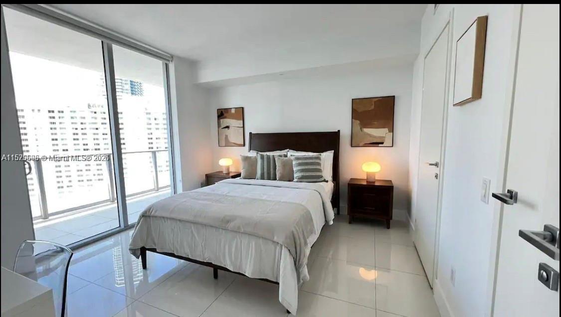 BRICKELL HOUSE - Residential