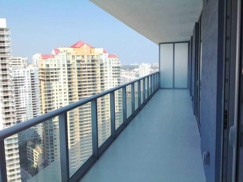 BRICKELL HOUSE - Residential