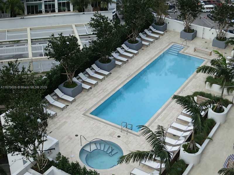 BRICKELL HOUSE - Residential