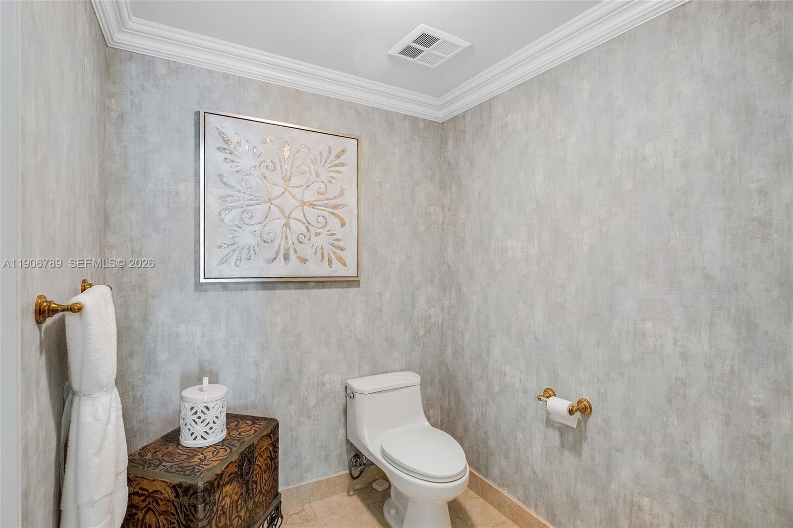 HAMPTONS SOUTH CONDO - Residential