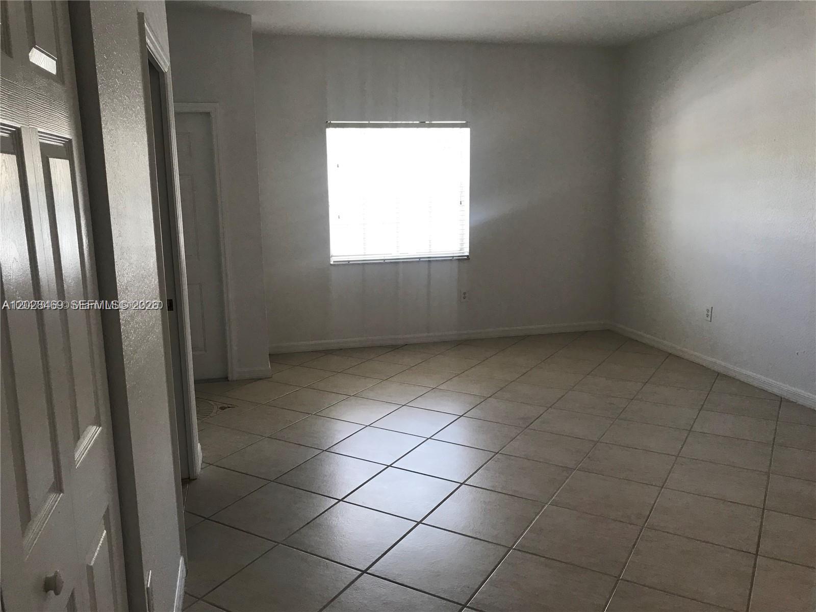 LAS BRISAS AT DORAL CONDO - Residential Lease