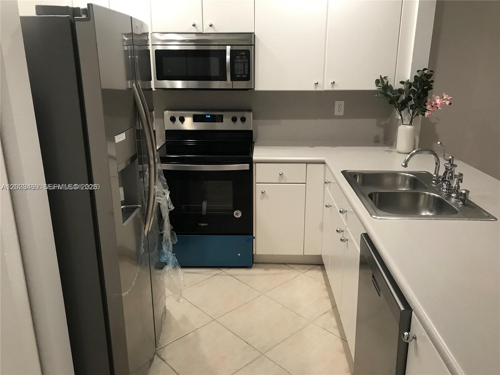 LAS BRISAS AT DORAL CONDO - Residential Lease