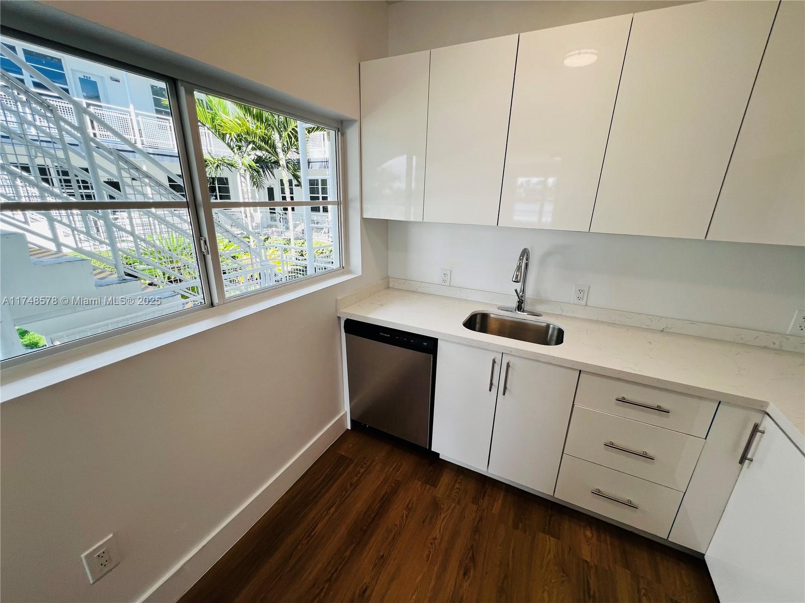 OCEANSIDE SEC ISLE OF NOR - Residential Lease