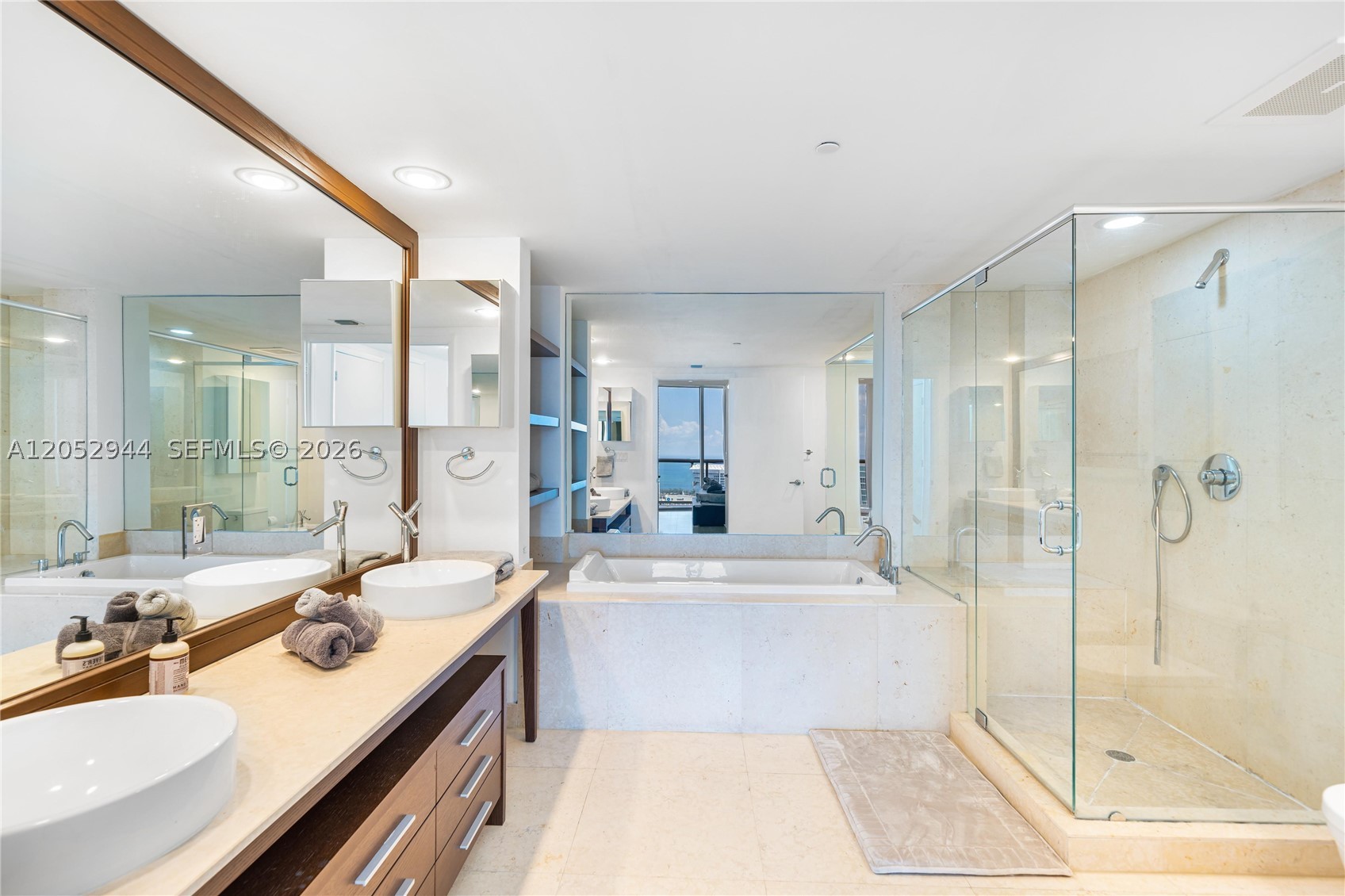 ICON BRICKELL NO TWO - Residential