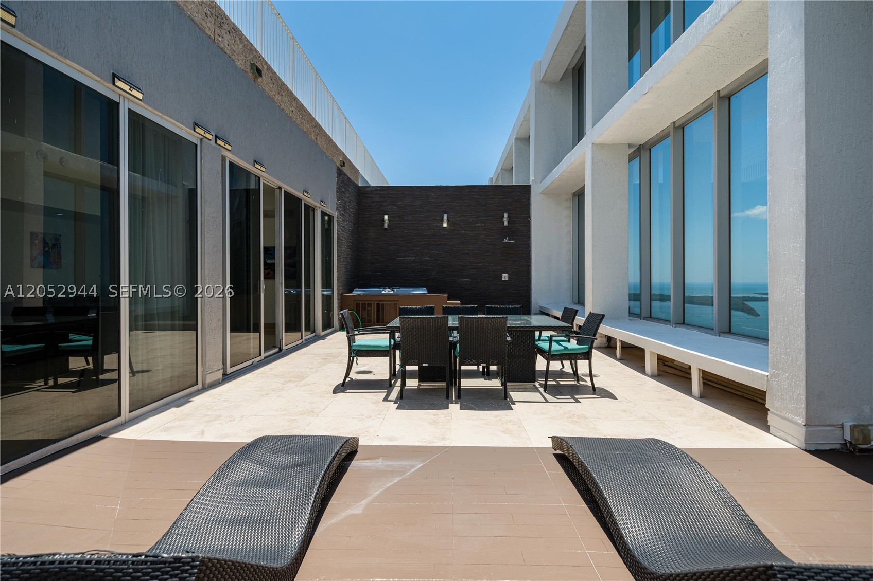 ICON BRICKELL NO TWO - Residential