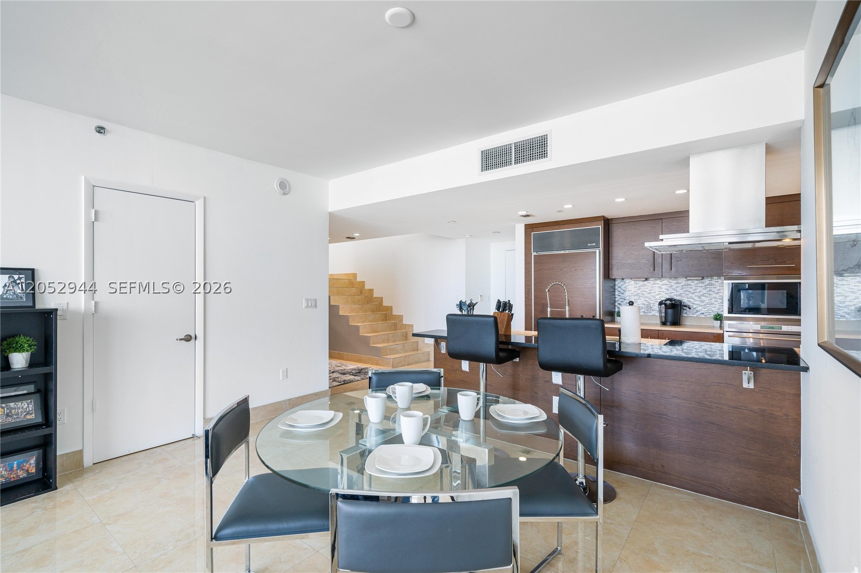 ICON BRICKELL NO TWO - Residential