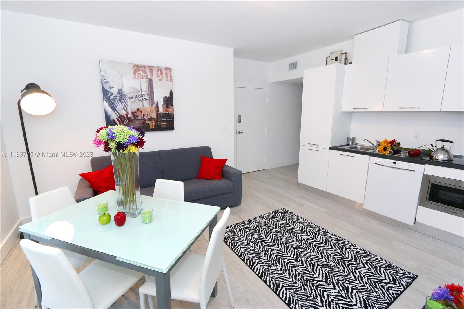DANIELE CONDO - Residential Lease