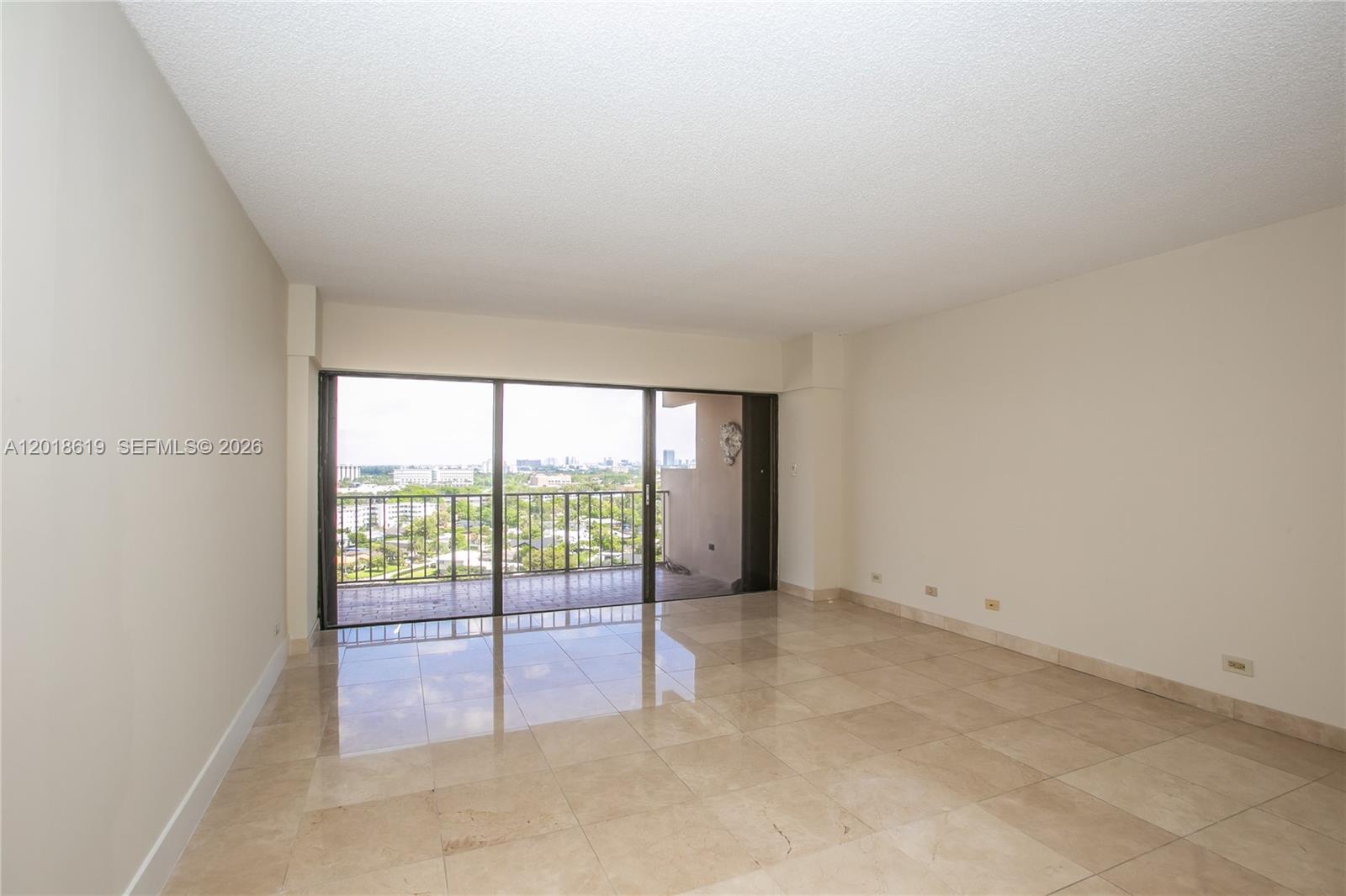 CRICKET CLUB CONDO - Residential