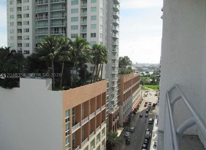 THE LOFT DOWNTOWN II COND - Residential