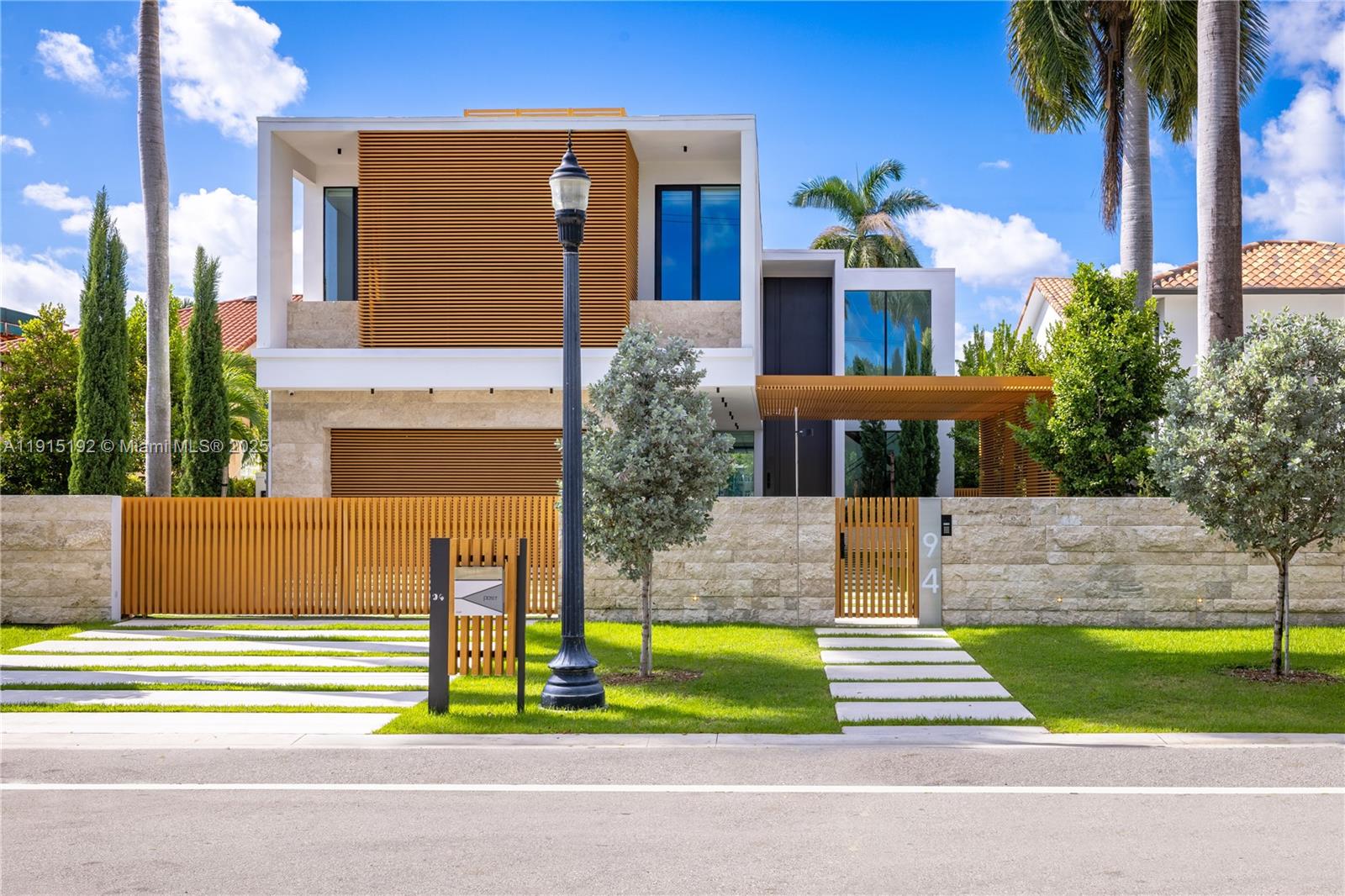 HIBISCUS ISLAND - Residential