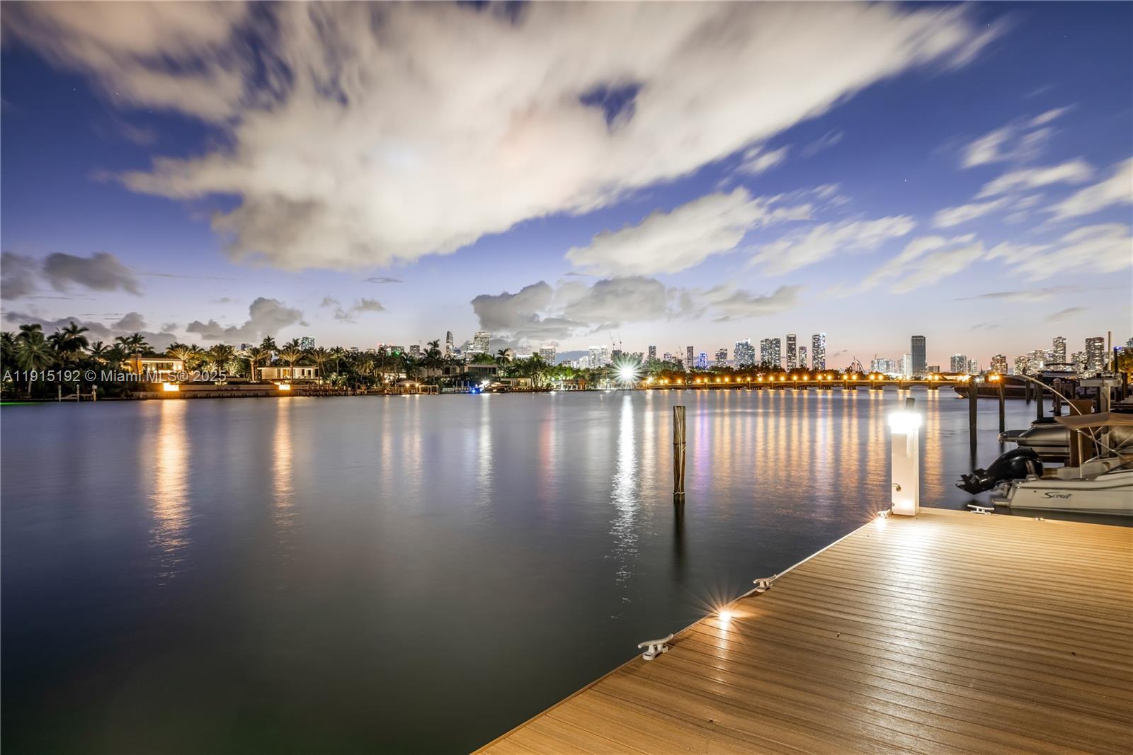 HIBISCUS ISLAND - Residential