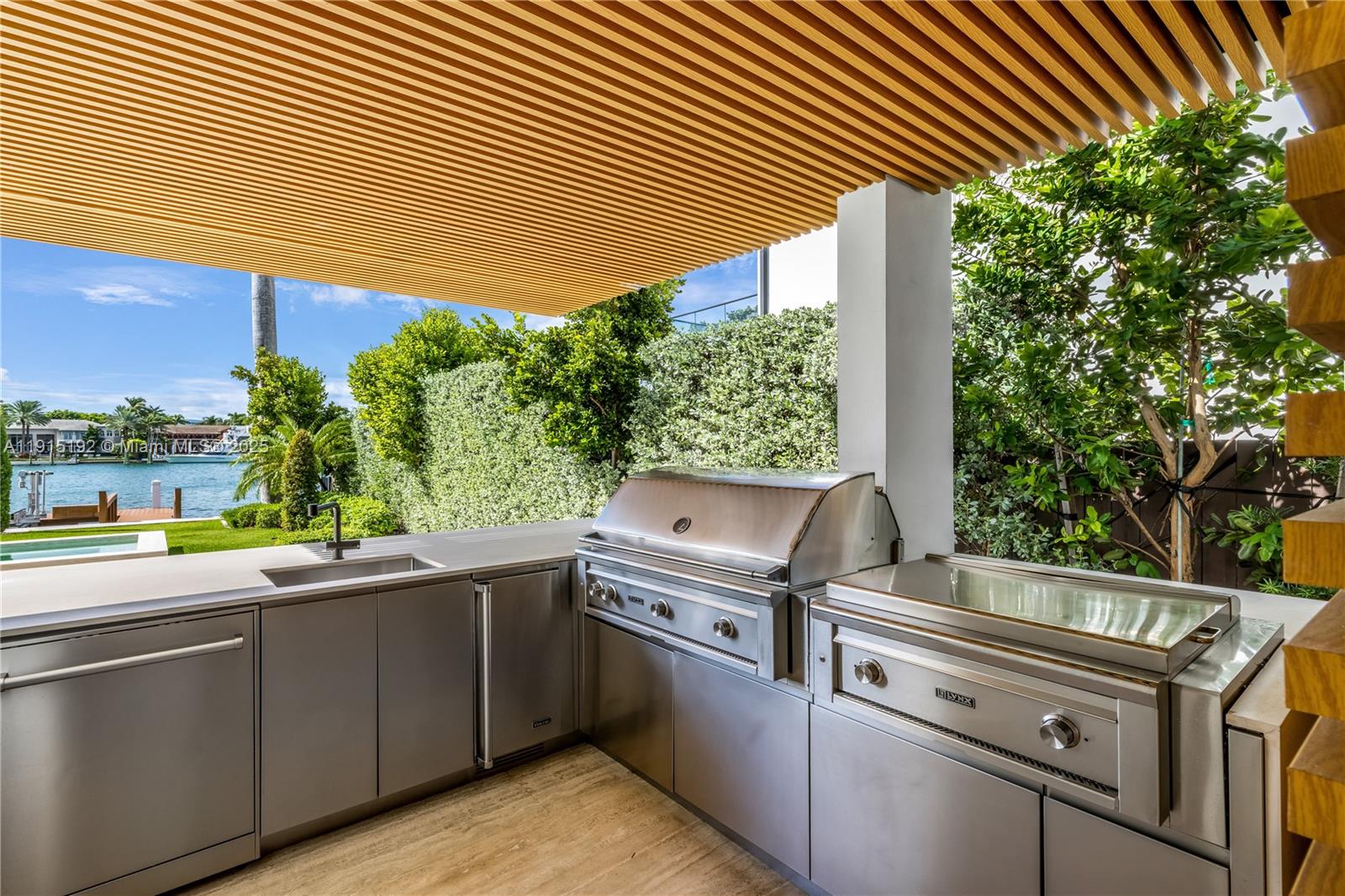 HIBISCUS ISLAND - Residential