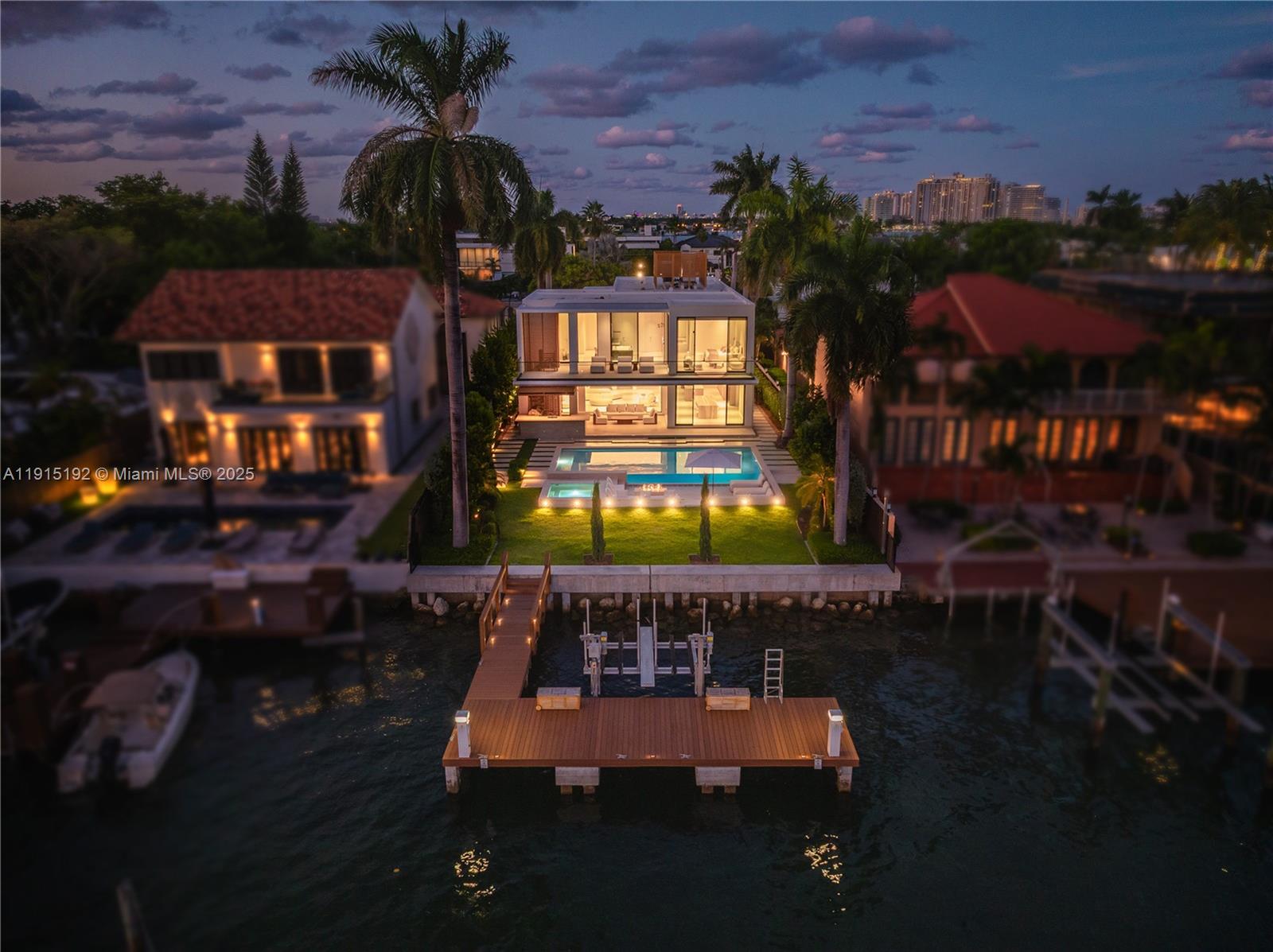 HIBISCUS ISLAND - Residential