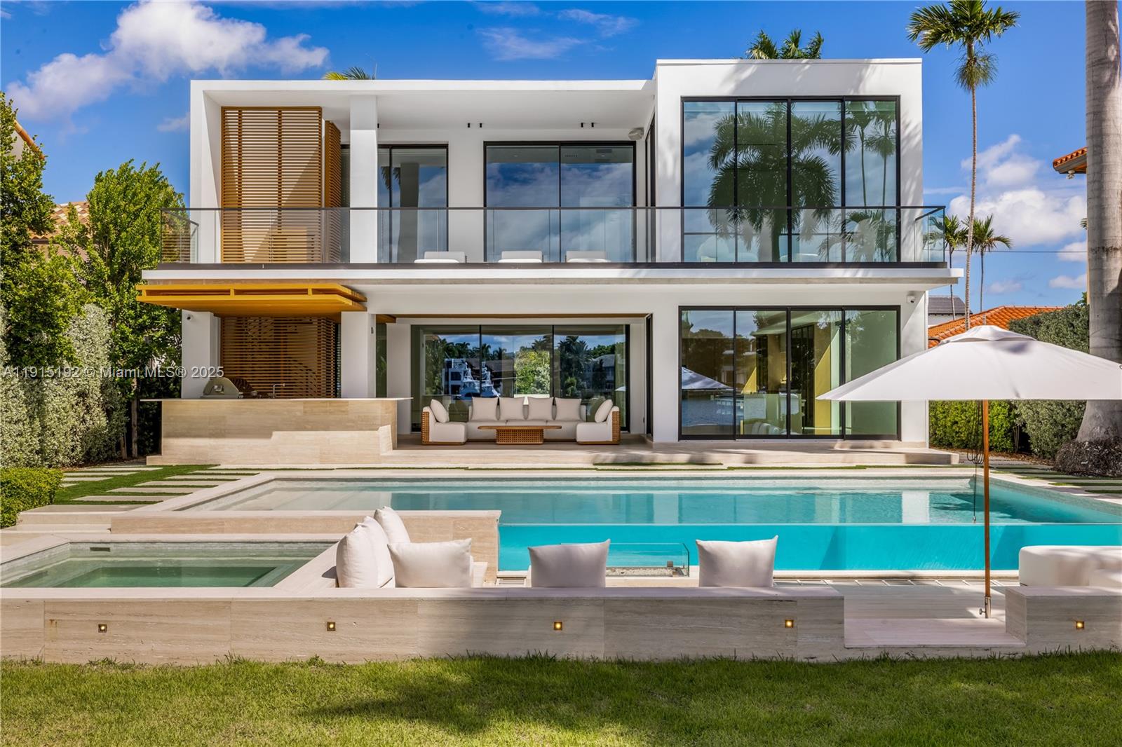 HIBISCUS ISLAND - Residential