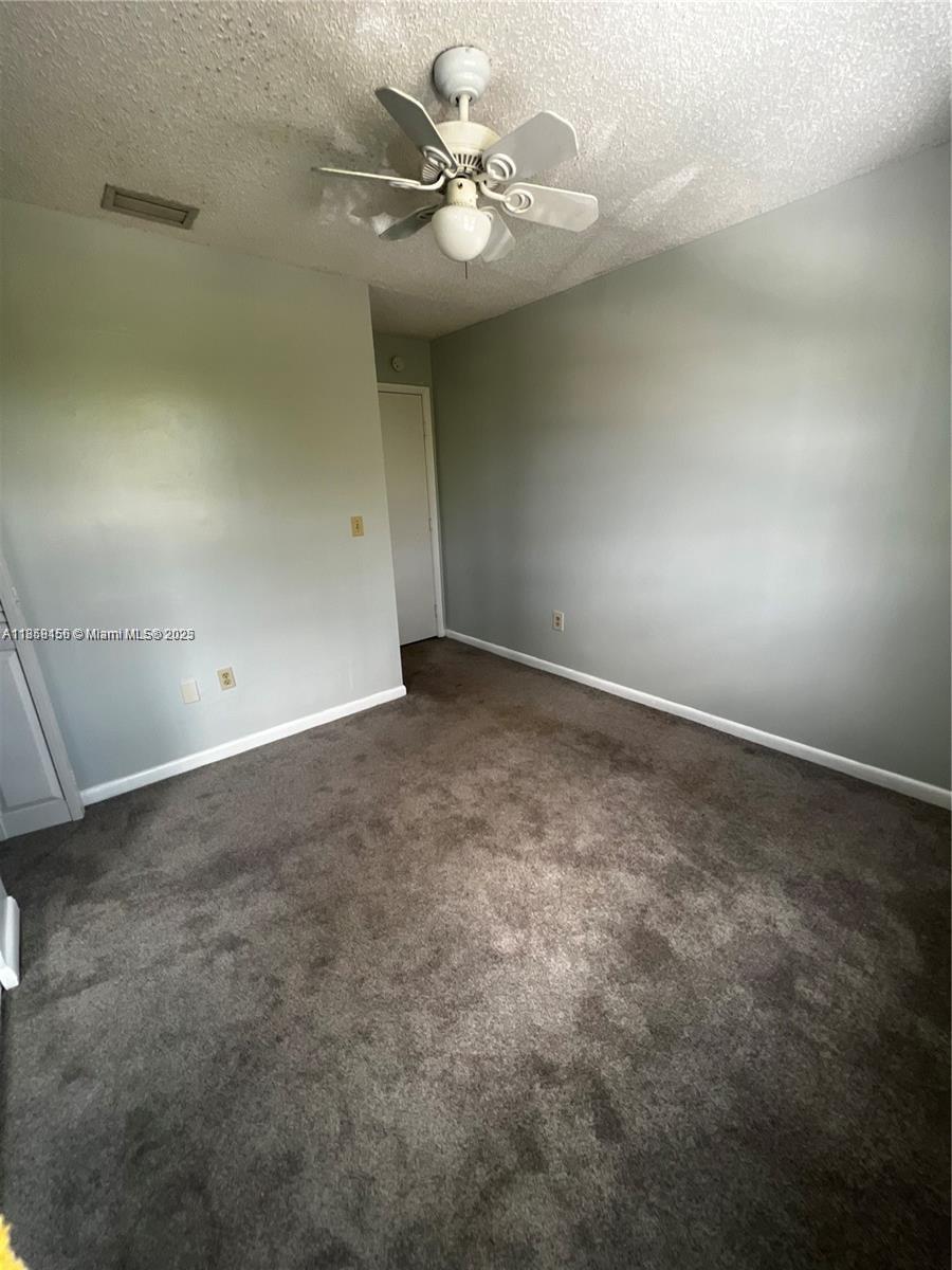 LAKESHORE CONDO 6 - Residential