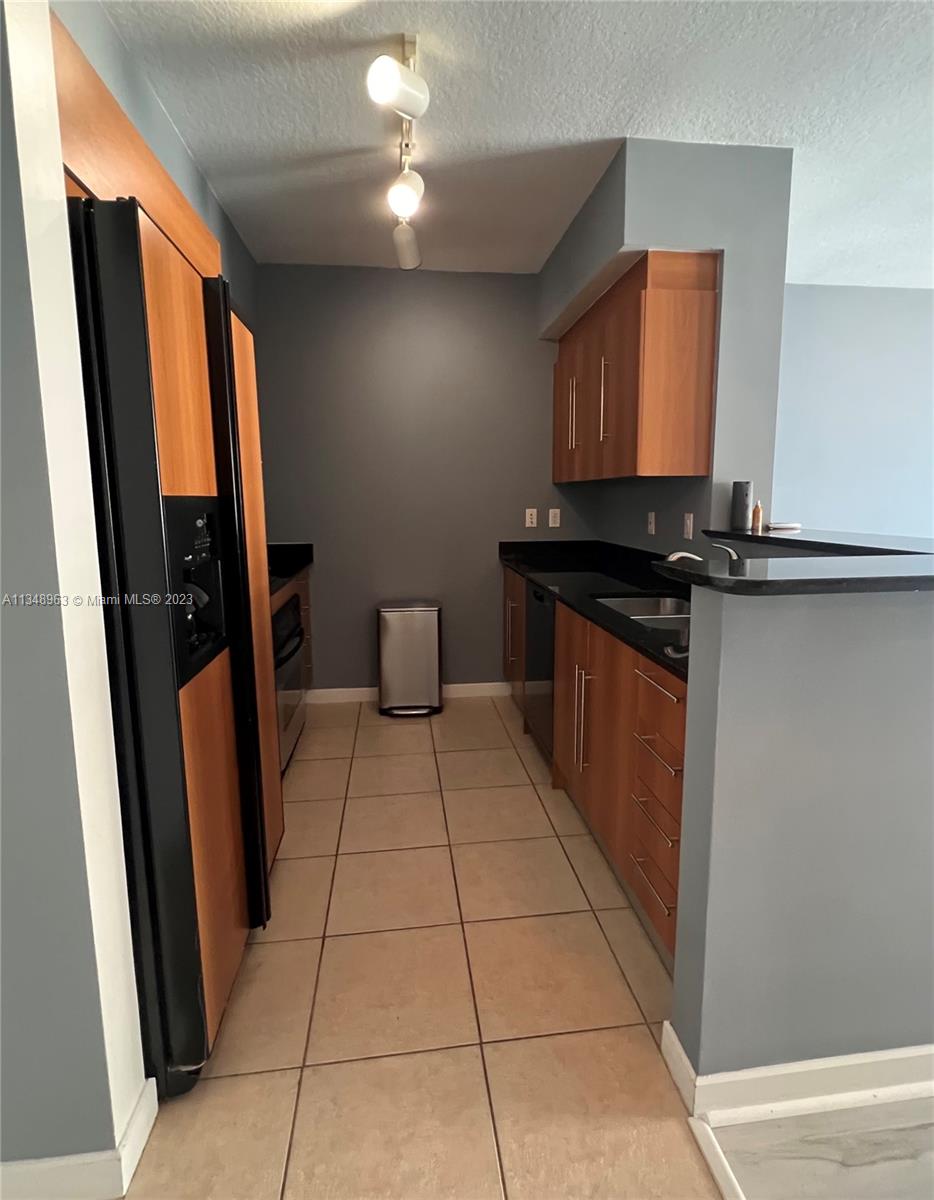 ONE MIAMI EAST CONDO - Residential Lease