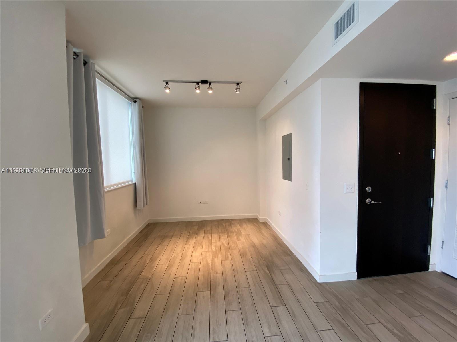 NINE AT MARY BRICKELL VILL - Residential