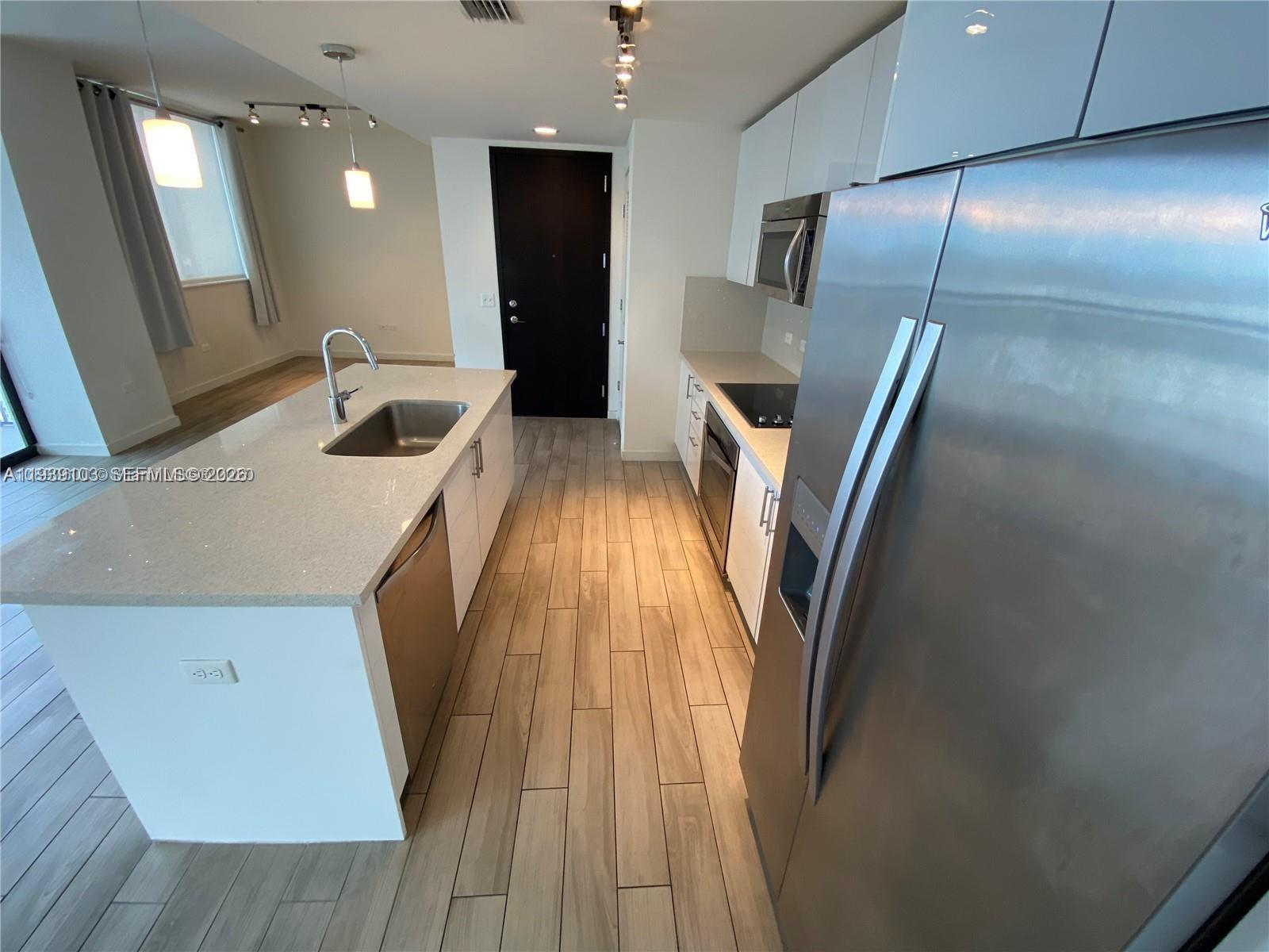 NINE AT MARY BRICKELL VILL - Residential