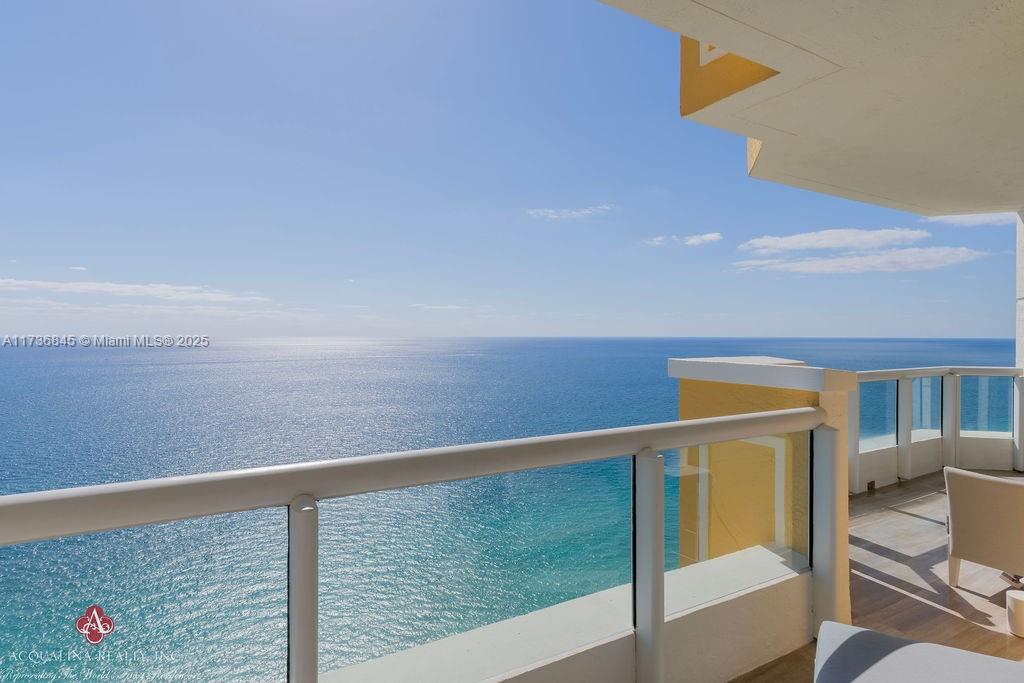 ACQUALINA OCEAN RESIDENCES - Residential