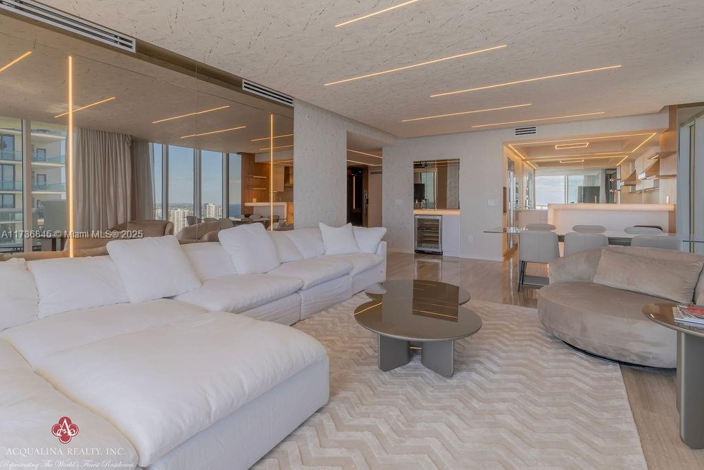 ACQUALINA OCEAN RESIDENCES - Residential