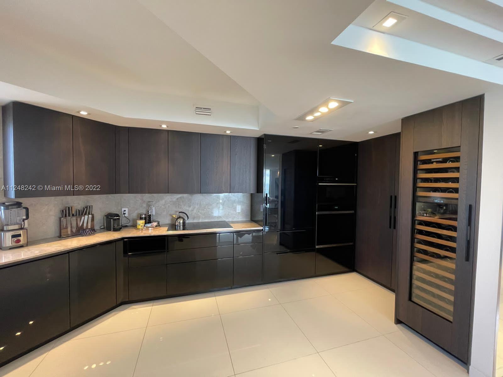 ATLANTIC III AT THE POINT - Residential