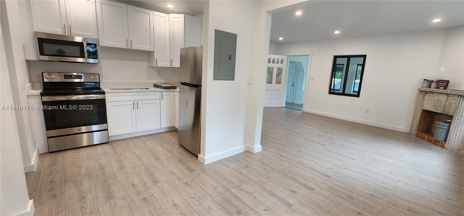 RICK MANOR - Residential Lease