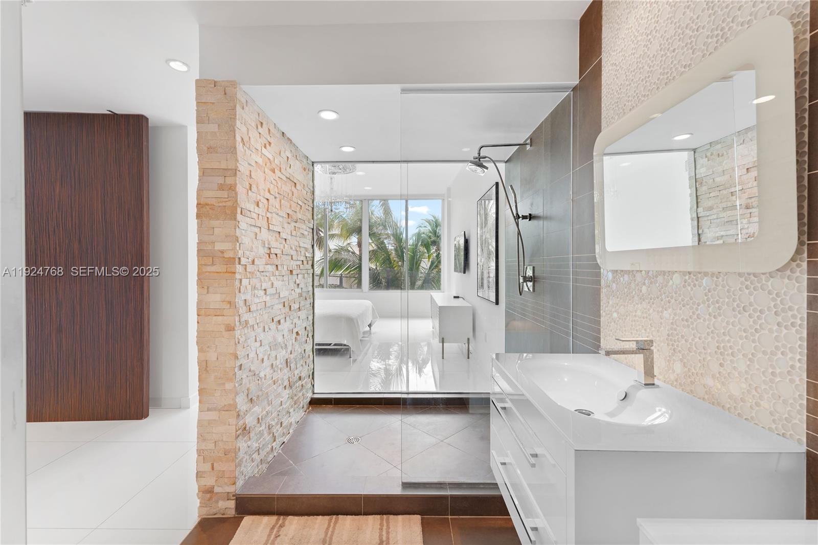ARTEPARK SOUTH CONDO - Residential