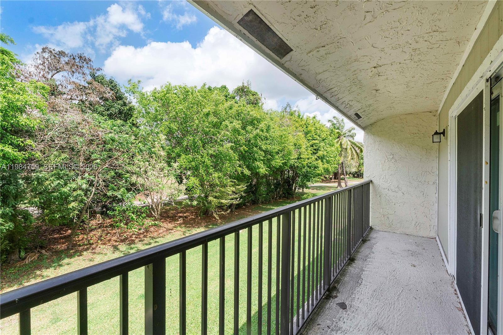 SANDPEBBLES TOWNHOUSE CON - Residential