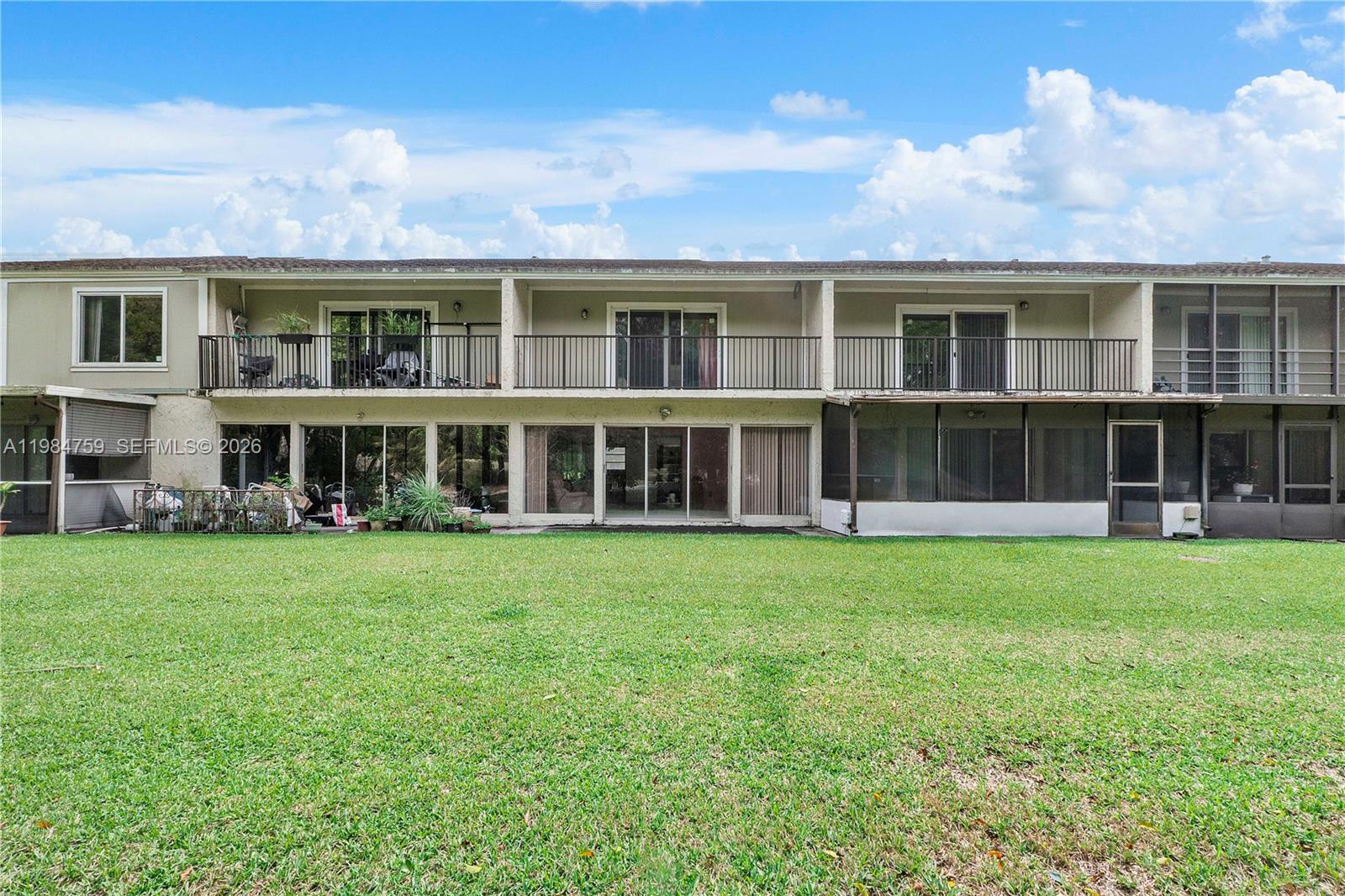 SANDPEBBLES TOWNHOUSE CON - Residential