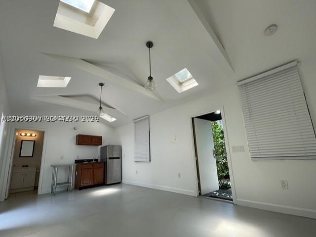 MARKS SUB - Commercial Sale