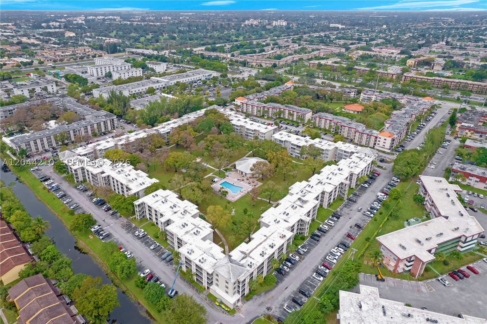 CYPRESS CHASE CONDO NO 2 - Residential